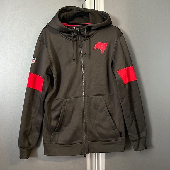 Buccaneers Nike 🏴‍☠️ zippered hoodie jacket - Picture 1 of 6